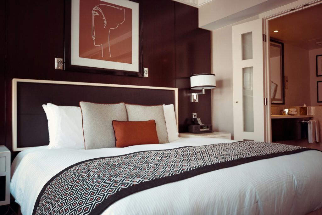 How Long Should You Run a Humidifier in a Bedroom in 2025?